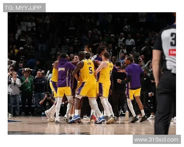 快船与湖人季前赛精彩瞬间回顾全场亮点不容错过